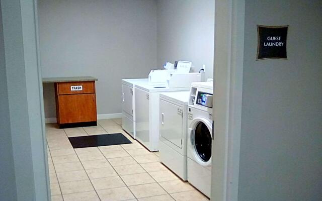 Best Western Plus MidAmerica Hotel