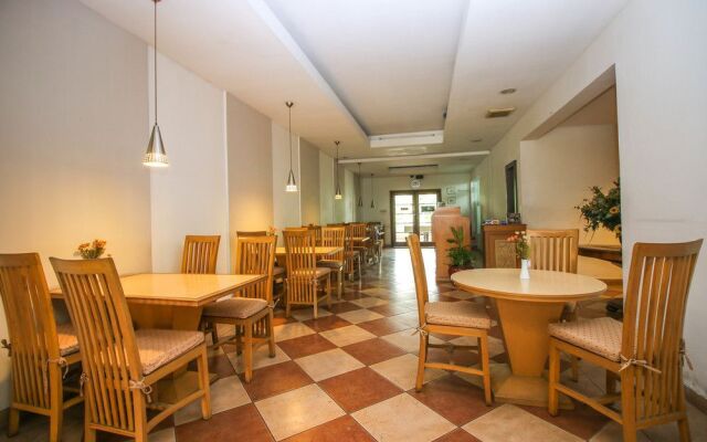 Airy Kemang Prapanca Raya 30 Jakarta