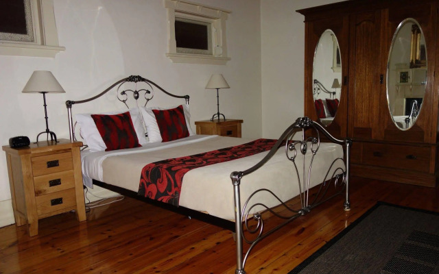 Glenelg Gateway Apartments