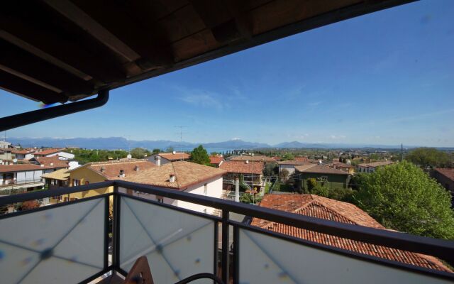 Hotel Clarin 14 by Dori