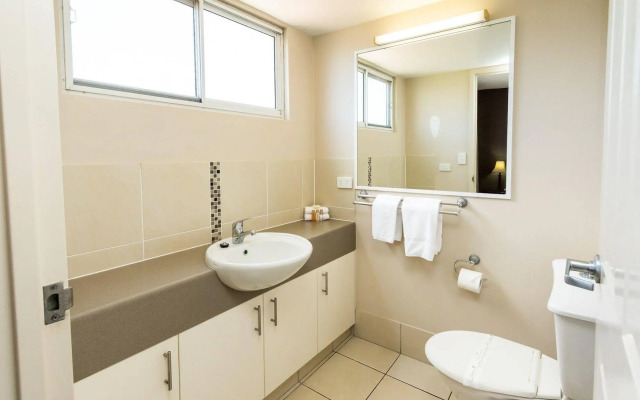 White Crest Apartments