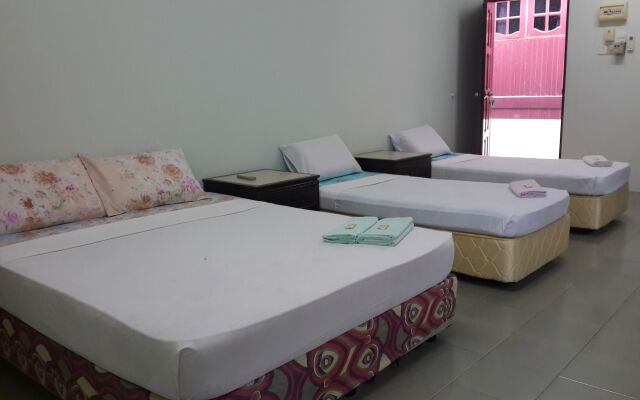 Budget Beach Resort