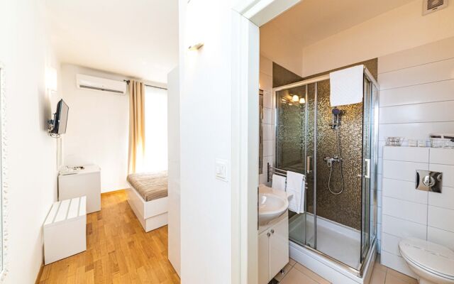 Riva City Rooms