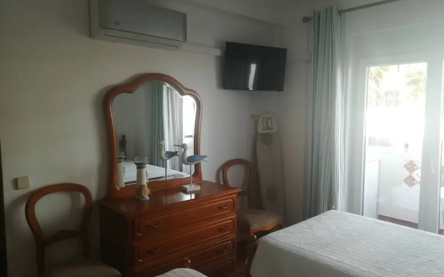1 Bedroom Holidays Apartment in Quarteira, Algarve
