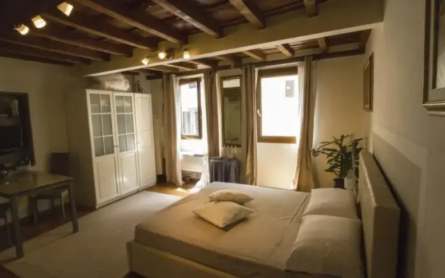 Suite Ghibellina