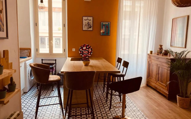 Palais Longchamps, T2 côté cour