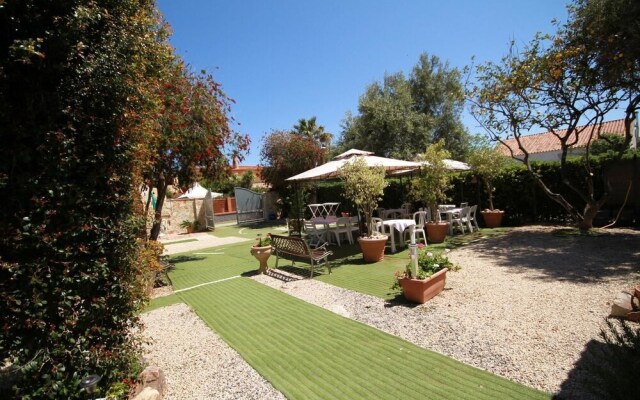 B&B Tanit