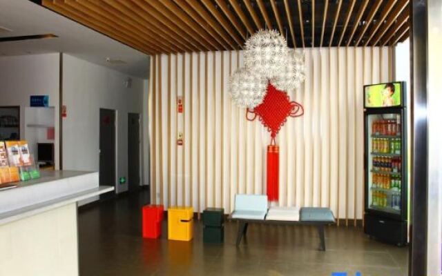 Motel 168 Dalian High-tech Park Huangpu Road Branch