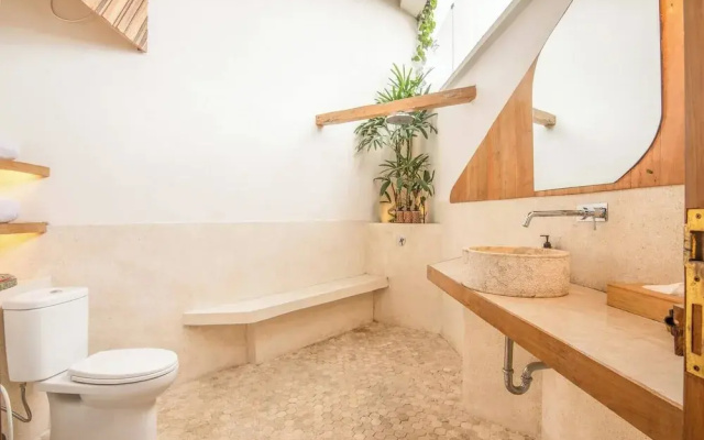 Elegant 1-br Villa With Pool, 800m to Echo Beach