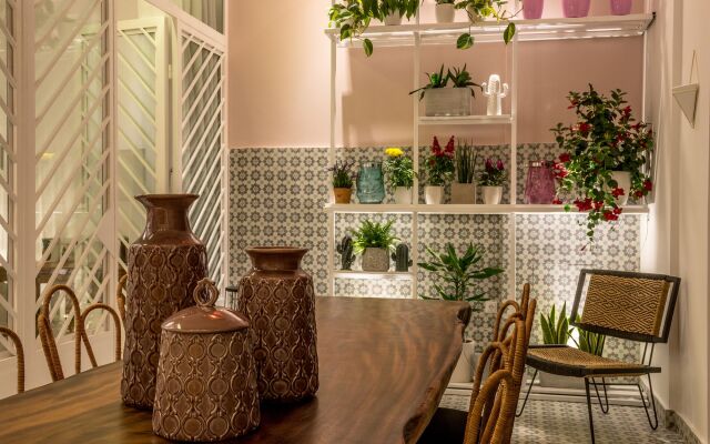 Nyx Chic Manor boutique hotel