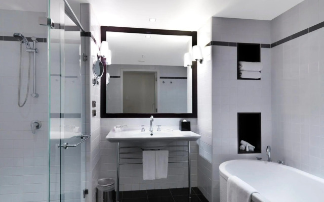 Amora Hotel Jamison Sydney