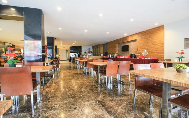 iShine Hotel