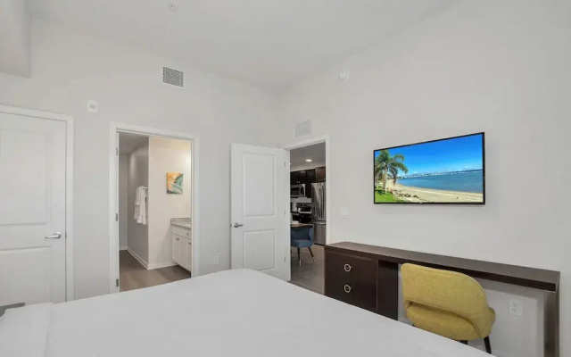 4013 Breakview Drive