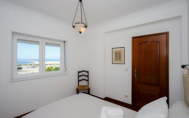 Sea View Apartment by Rent4all