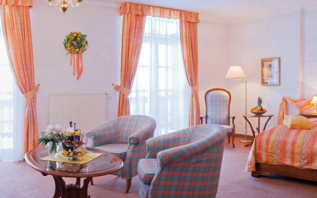 Panorama Berghotel Wettiner Höhe