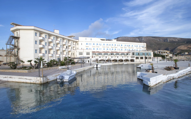 Hotel Tirreno
