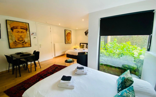 Modern Studio 4p near Bruges with Free Parking