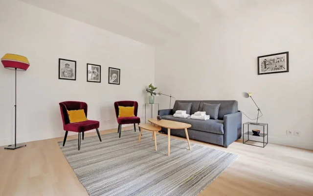 Authentic Apartment - 2br/4p - Monnaie