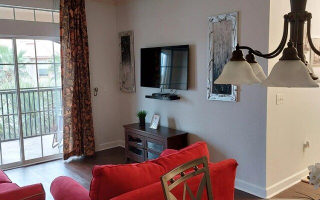 Cozy Condo Near Disney Parks