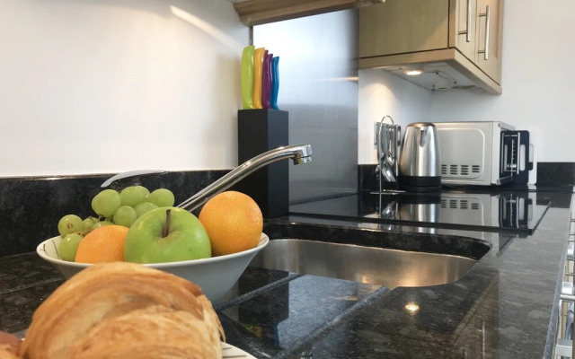 Lux Blu - Truro Apartment