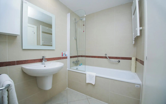 Chagala Uralsk Hotel