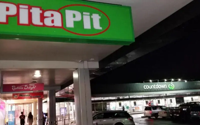New Smart Home Nearby Plaza