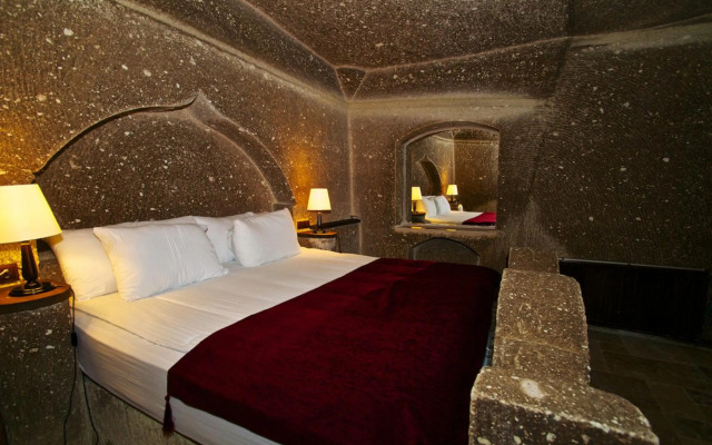 Grand Cave Suites