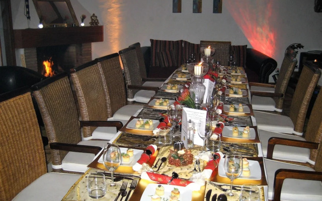 Birdcage Resort - Adult Only