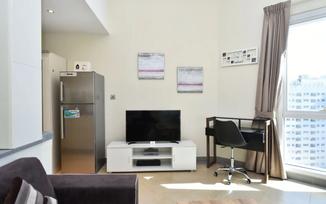 Alia -Bright furnished studio near metro