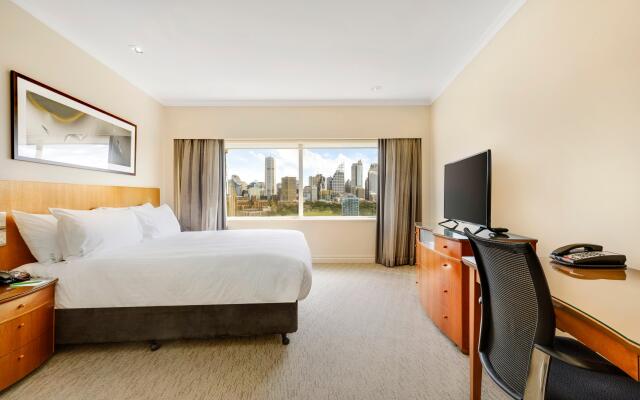 Holiday Inn Sydney Potts Point by IHG