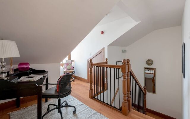 Stylish Frederick Street Flat Heart Of The Centre