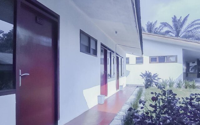 Burangrang Village Redpartner