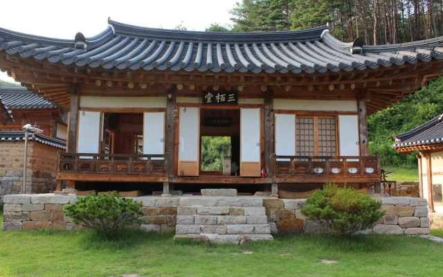 Ongyejongtaek Sambaekdang