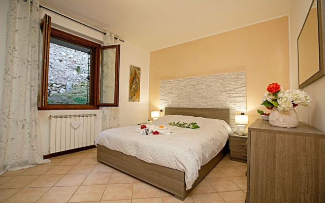 Borgo Degli Ulivi in Toscolano Maderno