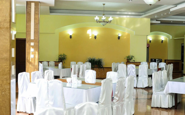 Dostyk Hotel