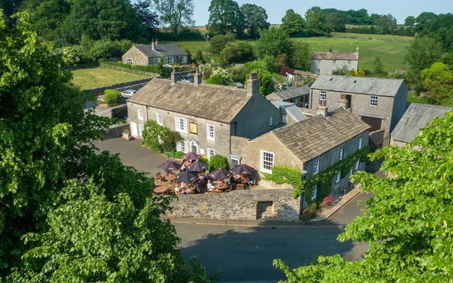 Assherton Arms