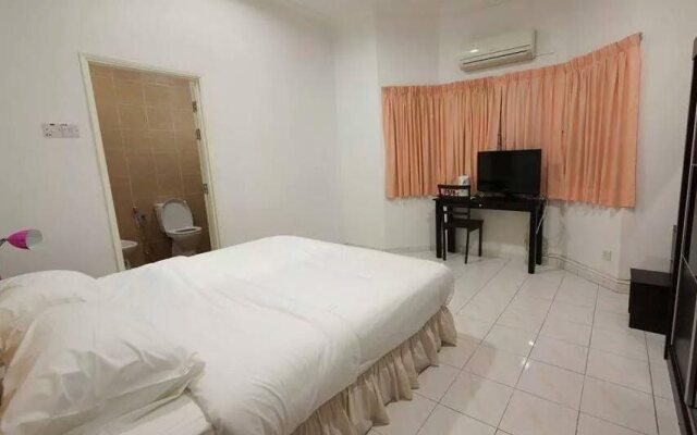 Hanson Holiday Bungalow