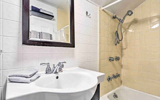 Pet-friendly Apt in 1850's Victorian Mansion!