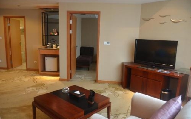 E Mei Shan Central Sunshine Hotel