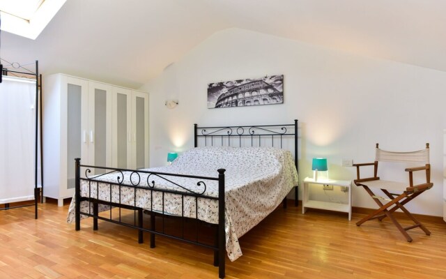 Libetta 8pax Apartment