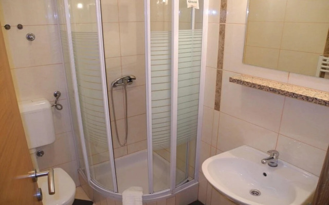 Apartment 1 Lara 4 pax