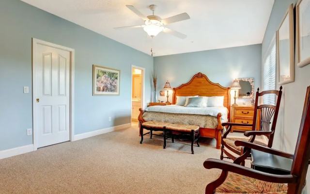 Pet Friendly Condo with Private Parking and Elevator by RedAwning