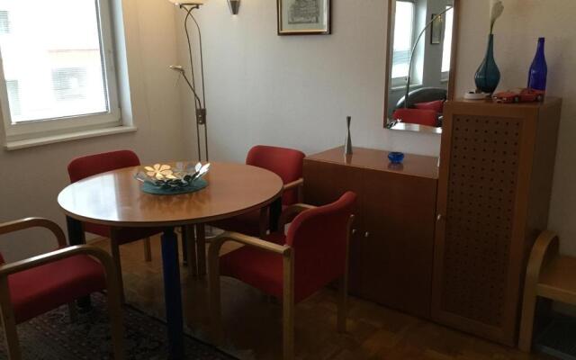 Apartmenthaus Zentrum Komfort Apartments mit Miniküchen verschiedener Größen