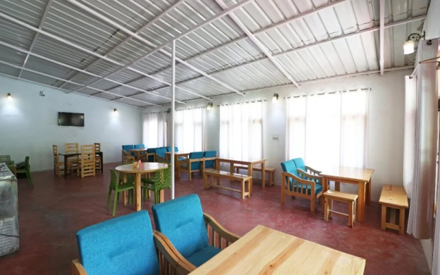 Hotel Devlok International