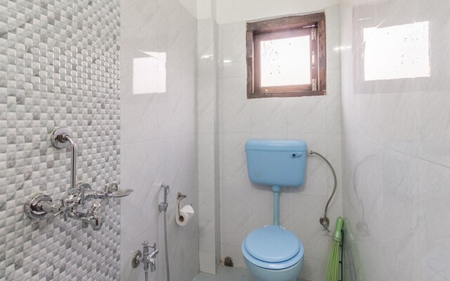 OYO 5151 Home Stay Tia Inn