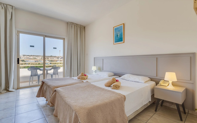 Piere Anne Beach Hotel