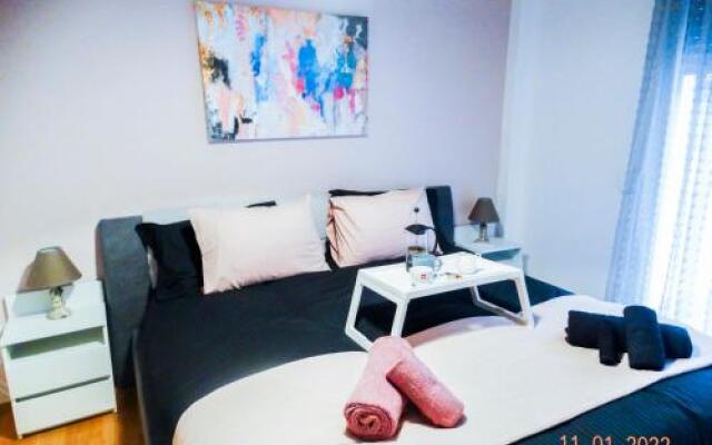Noelli Cozy And Modern Apartment