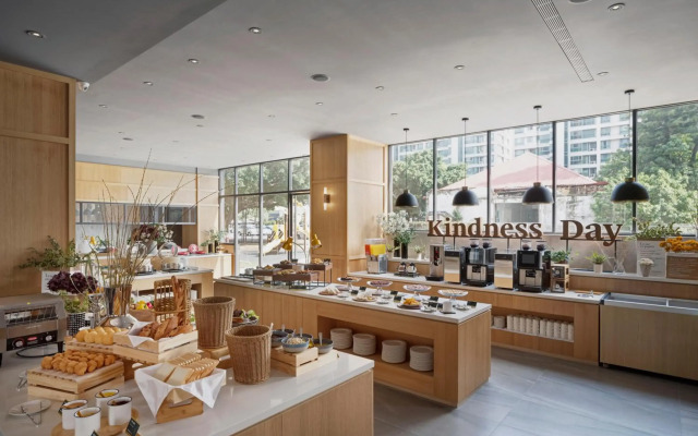 Kindness Day Hotel