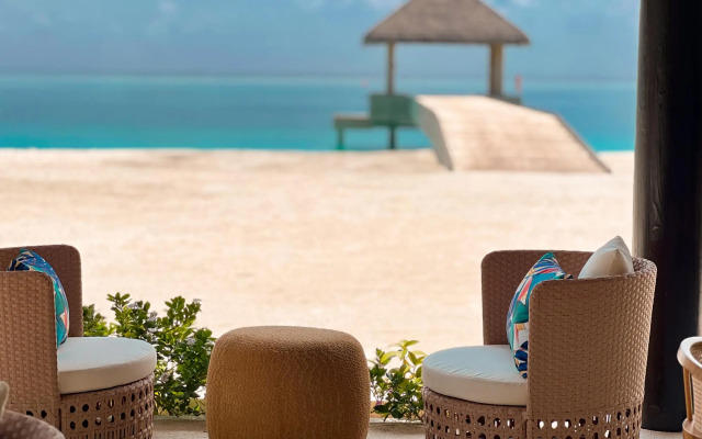 NOOE Maldives Kunaavashi Hotel