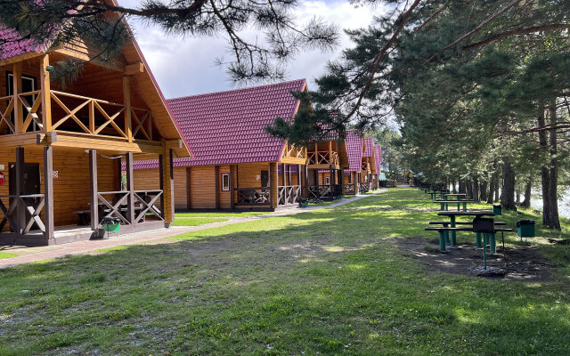 Усадьба Славная